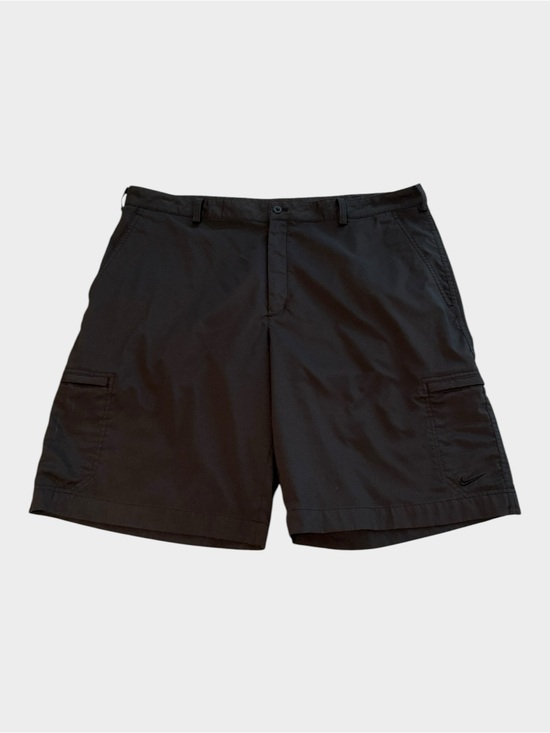 Nike Other - Nike Black Men's Golf Shorts with zippered cargo pockets - size 40